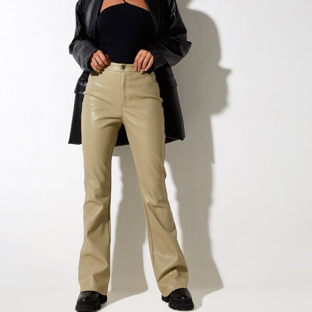 ZOVEN FLARE TROUSER IN PU SAGE